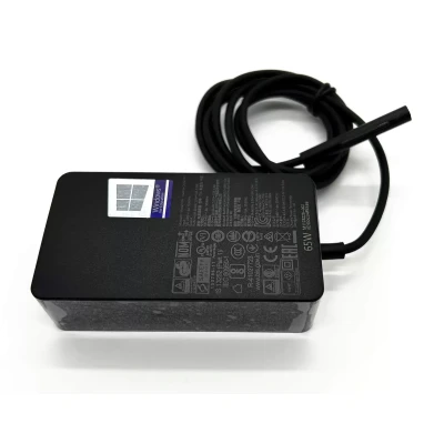 Microsoft Surface 65W AC-adapter 15V 4A 4,39*2,23*1,2 inch