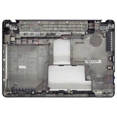 By Toshiba satellite C600 C645 C640 cassa inferiore D cover nero at pcspare.com — Global Laptop Parts Center